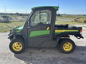 2024 John Deere XUV 835R Image