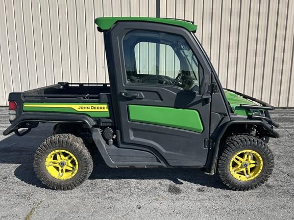 Image of John Deere XUV 835R equipment image 3