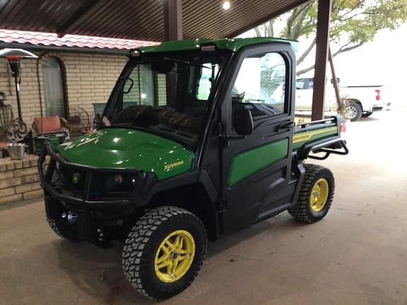 Image of John Deere XUV 835R Primary image