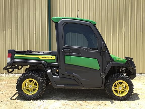 Image of John Deere XUV 835R equipment image 3