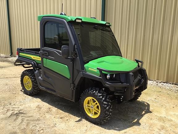 Image of John Deere XUV 835R equipment image 4