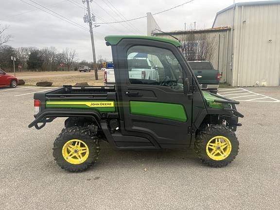 Image of John Deere XUV 835R equipment image 3