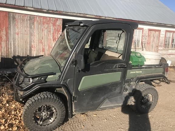 Image of John Deere XUV 835R Primary image