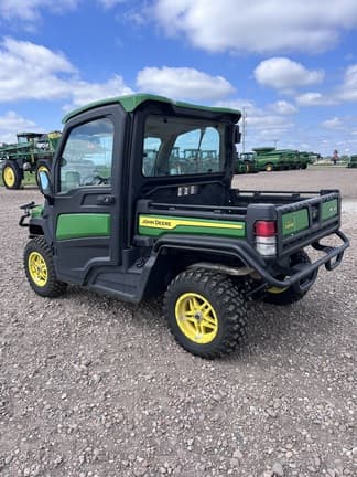 Image of John Deere XUV 835R equipment image 2