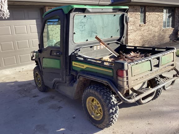 Image of John Deere XUV 835R equipment image 3