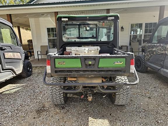 Image of John Deere XUV 835R equipment image 3