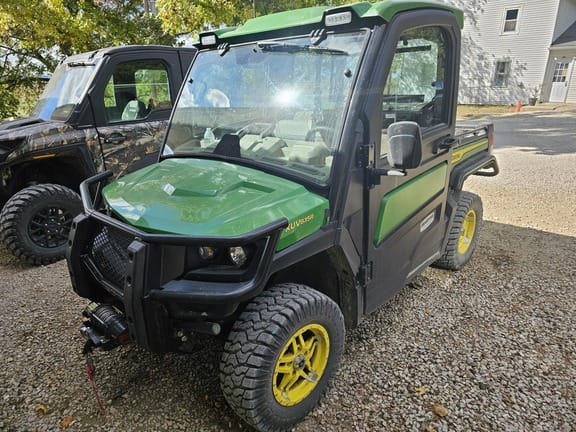2024 John Deere XUV 835R Equipment Image0