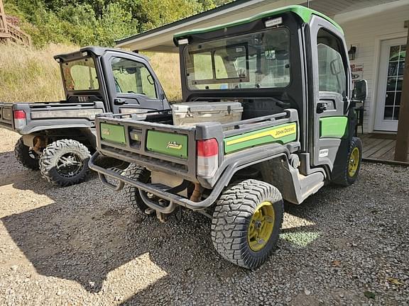 Image of John Deere XUV 835R equipment image 4