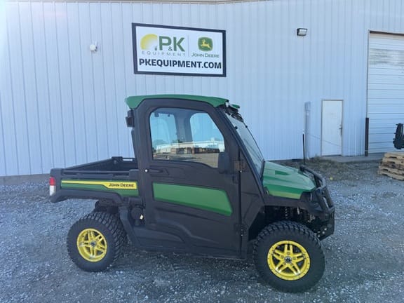 2024 John Deere XUV 835R Equipment Image0