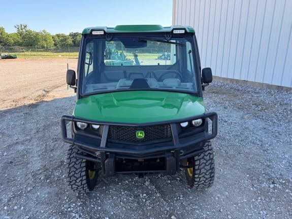 Image of John Deere XUV 835R equipment image 2
