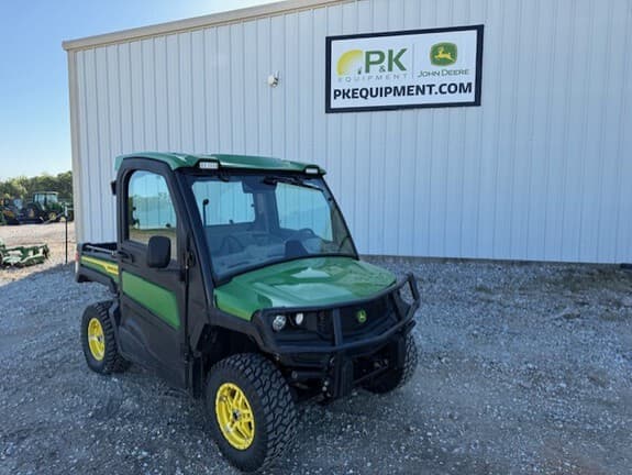 Image of John Deere XUV 835R equipment image 1