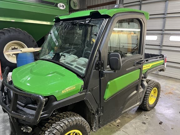 Image of John Deere XUV 835R equipment image 3