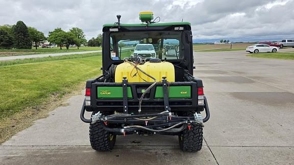 Image of John Deere XUV 835R equipment image 3