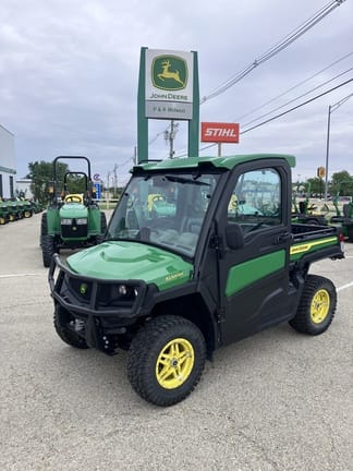 2024 John Deere XUV 835R Equipment Image0
