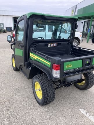 Image of John Deere XUV 835R equipment image 1