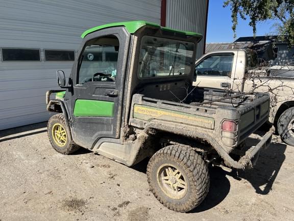 Image of John Deere XUV 835R equipment image 3