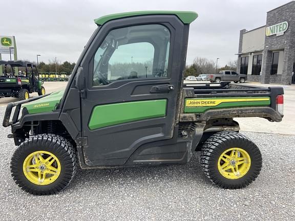 Image of John Deere XUV 835R Primary image