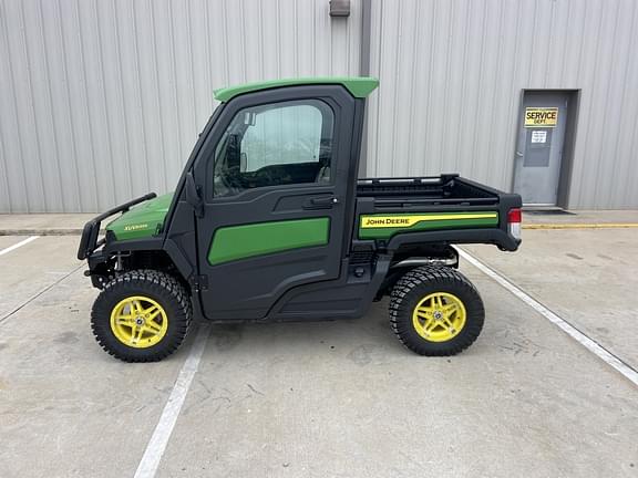 Image of John Deere XUV 835R Primary image