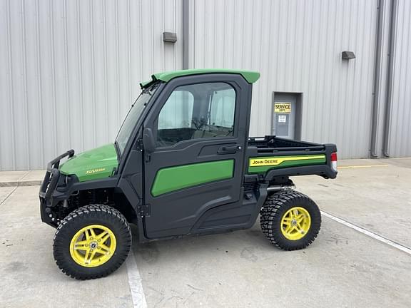 Image of John Deere XUV 835R equipment image 2