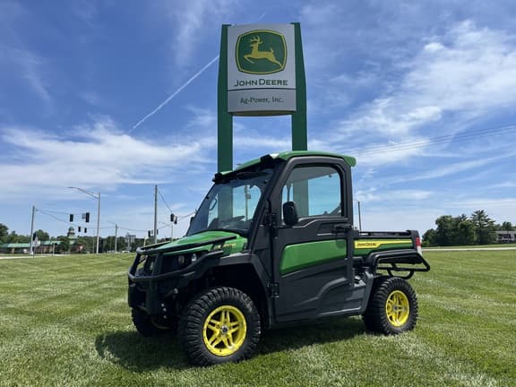 Image of John Deere XUV 835R Primary image