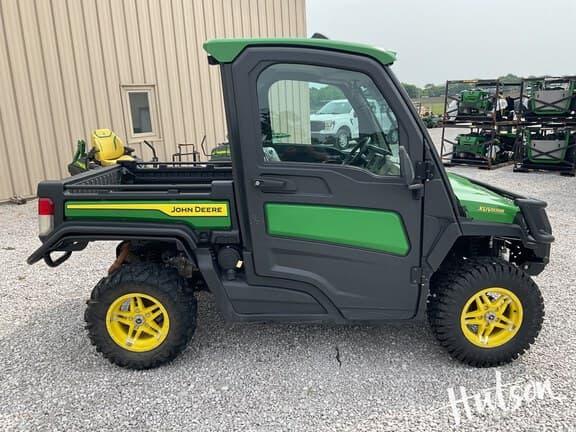 Image of John Deere XUV 835R equipment image 4