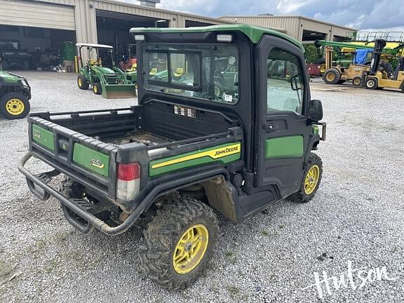 Image of John Deere XUV 835R equipment image 3