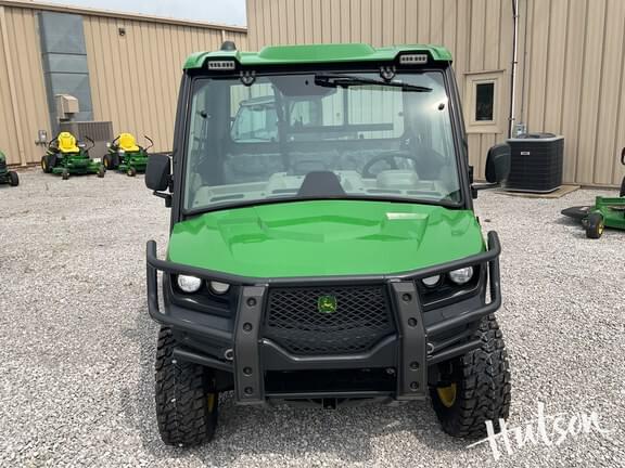 Image of John Deere XUV 835R equipment image 3
