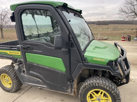 Image of John Deere XUV 835R Primary image
