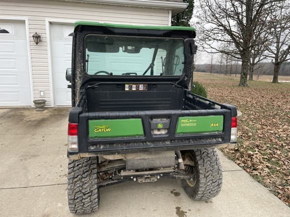 Image of John Deere XUV 835R equipment image 2