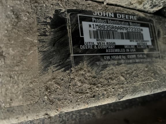 Image of John Deere XUV 835R equipment image 4