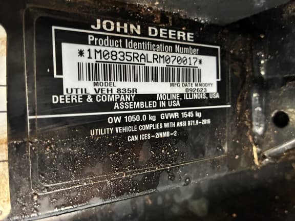 Image of John Deere XUV 835R equipment image 4