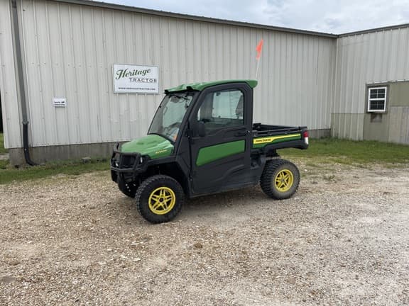 Image of John Deere XUV 835R Primary image