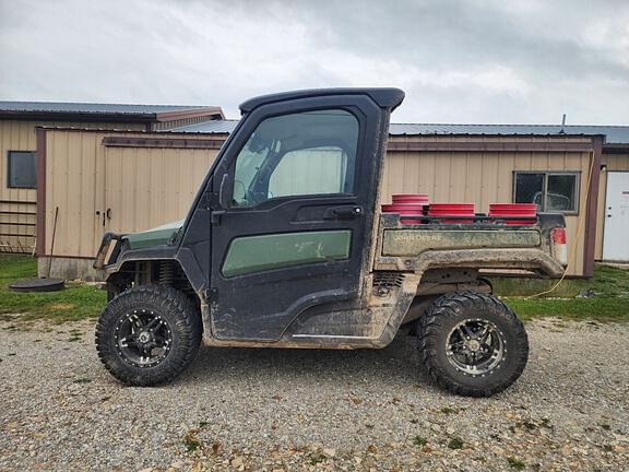 Image of John Deere XUV 835R Primary image