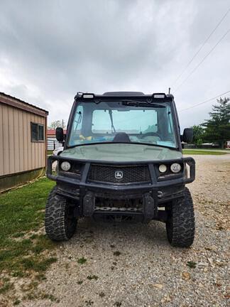Image of John Deere XUV 835R equipment image 1