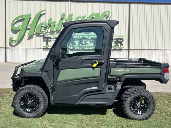 Image of John Deere XUV 835R equipment image 2