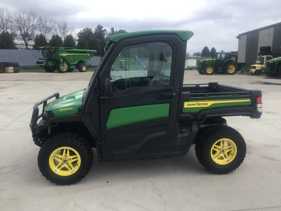 Image of John Deere XUV 835R equipment image 1