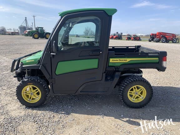Image of John Deere XUV 835R equipment image 4