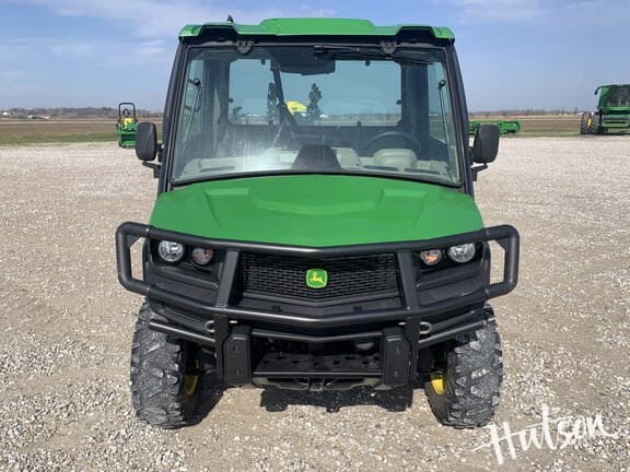 Image of John Deere XUV 835R equipment image 3