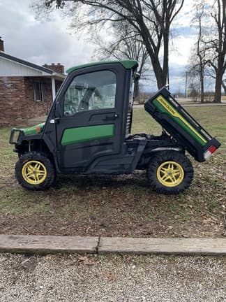 Image of John Deere XUV 835R equipment image 3