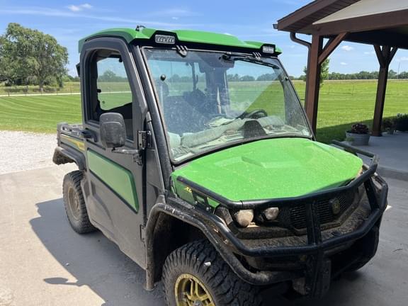 Image of John Deere XUV 835R Primary image