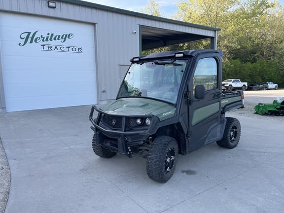 Image of John Deere XUV 835R equipment image 1