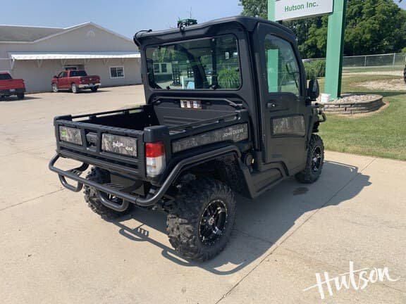 Image of John Deere XUV 835R equipment image 4