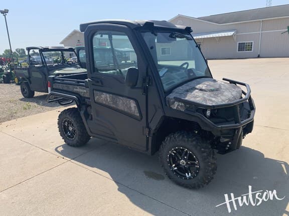 Image of John Deere XUV 835R equipment image 1