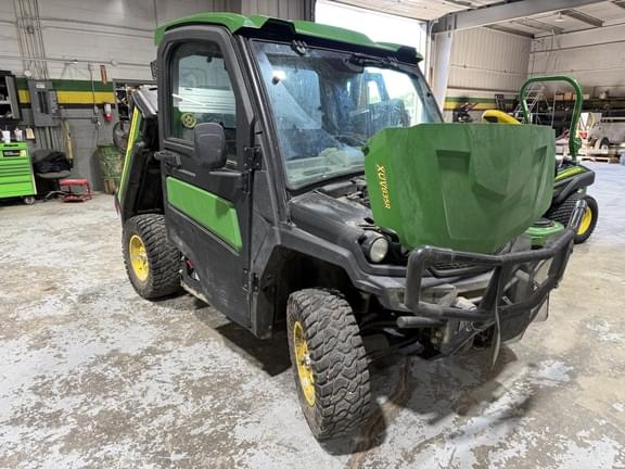 Image of John Deere XUV 835R equipment image 2