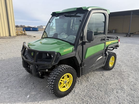 2024 John Deere XUV 835R Equipment Image0