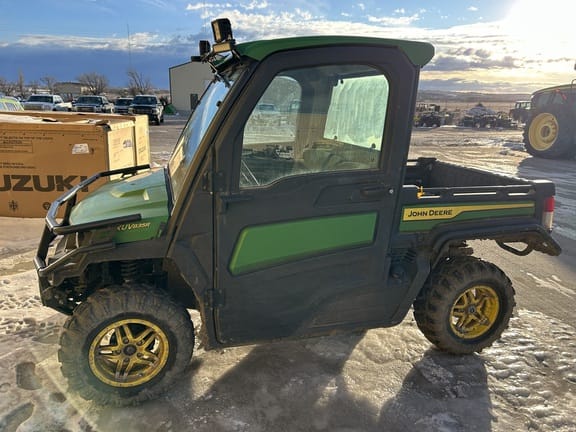 2024 John Deere XUV 835R Equipment Image0