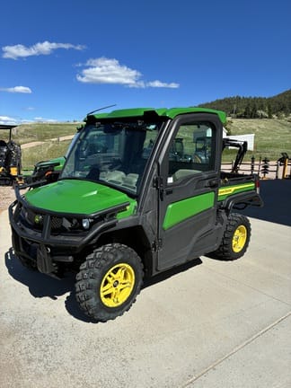 2024 John Deere XUV 835R Equipment Image0