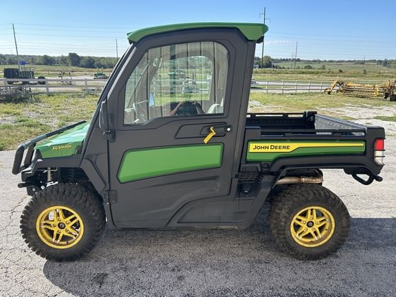 2024 John Deere XUV 835R Equipment Image0