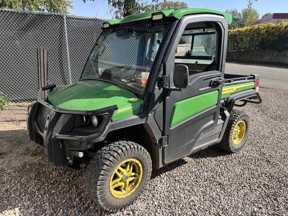 Image of John Deere XUV 835R Primary image