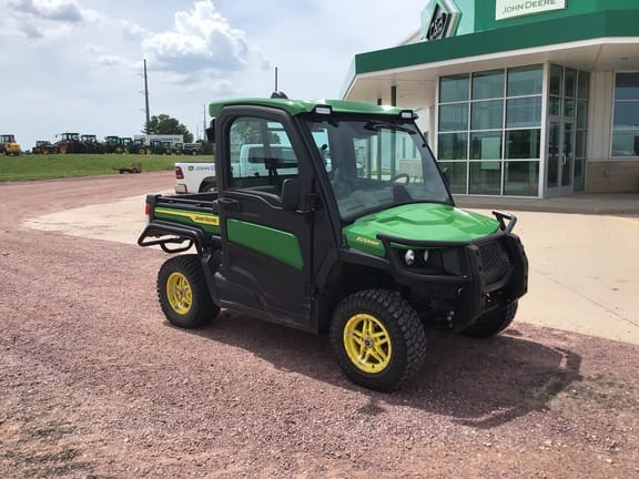 2024 John Deere XUV 835R Equipment Image0